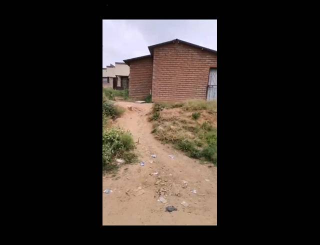 2 BEDROOM HOUSE FOR SALE IN COSMO CITY
